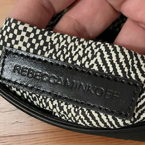 Rebecca Minkoff Quilted Love Clutch Shoulder Bag - New With Tag - Picture 11 of 12